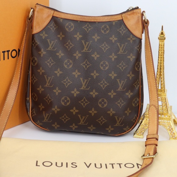 🌺✨BEAUTIFUL✨🌺 Crossbody by Louis Vuitton - Picture 3 of 5